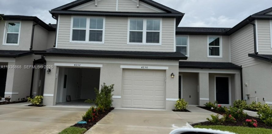 Townhouse in Fort Myers, Florida 3 bedrooms № 1994776