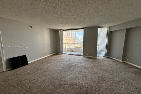 Condo in Aventura, Florida, 1 bedroom  № 1938059 - photo 1