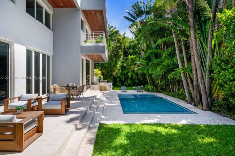 Casa en venta en Key Biscayne, Florida, 7 dormitorios, 424.1 m2 № 2177978 - foto 15