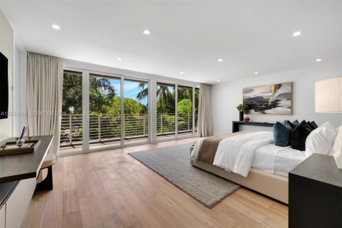 Casa en venta en Key Biscayne, Florida, 7 dormitorios, 424.1 m2 № 2177978 - foto 24