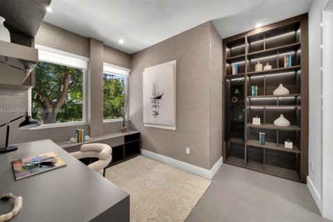 Casa en venta en Key Biscayne, Florida, 7 dormitorios, 424.1 m2 № 2177978 - foto 19