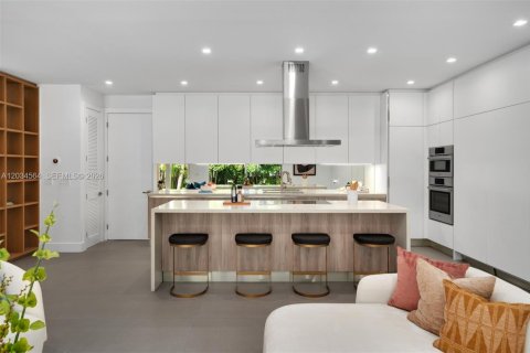 Casa en venta en Key Biscayne, Florida, 7 dormitorios, 424.1 m2 № 2177978 - foto 13