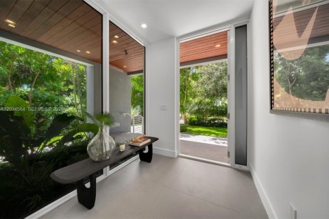 Casa en venta en Key Biscayne, Florida, 7 dormitorios, 424.1 m2 № 2177978 - foto 2