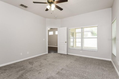 House in Tavares, Florida 3 bedrooms, 168.9 sq.m. № 1914532 - photo 11