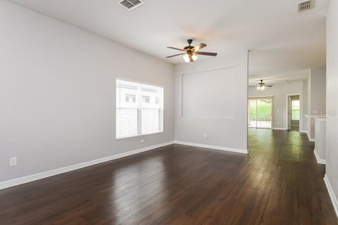 House in Tavares, Florida 3 bedrooms, 168.9 sq.m. № 1914532 - photo 4