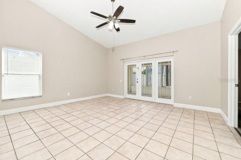 House in Apollo Beach, Florida 3 bedrooms, 165.74 sq.m. № 2380380 - photo 15