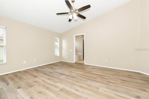 House in Apollo Beach, Florida 3 bedrooms, 165.74 sq.m. № 2380380 - photo 5