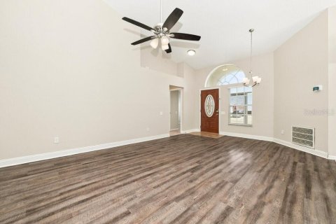 House in Apollo Beach, Florida 3 bedrooms, 165.74 sq.m. № 2380380 - photo 4