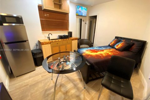 Commercial property in Dania Beach, Florida 1 bedroom, 105.35 sq.m. № 2006923 - photo 3