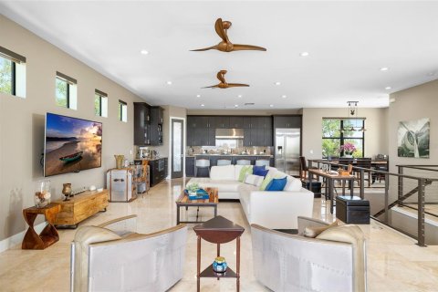 Casa en venta en Tampa, Florida, 3 dormitorios, 273.32 m2 № 1651201 - foto 6