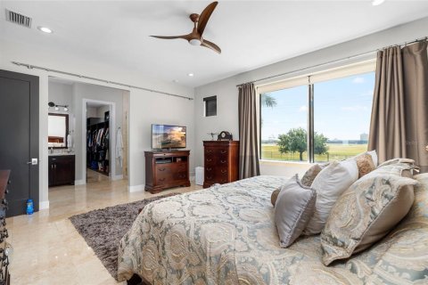 Casa en venta en Tampa, Florida, 3 dormitorios, 273.32 m2 № 1651201 - foto 24