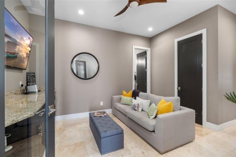 Casa en venta en Tampa, Florida, 3 dormitorios, 273.32 m2 № 1651201 - foto 29