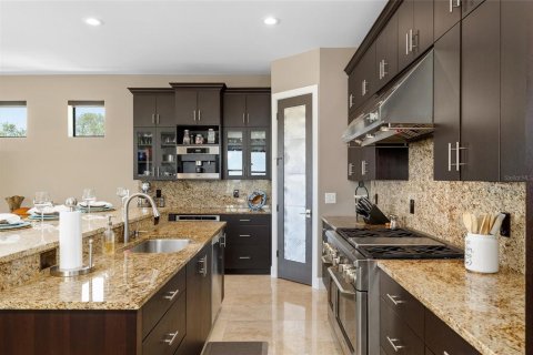 Casa en venta en Tampa, Florida, 3 dormitorios, 273.32 m2 № 1651201 - foto 8
