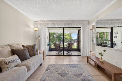 Condo in Orlando, Florida, 2 bedrooms № 2225050 - photo 7