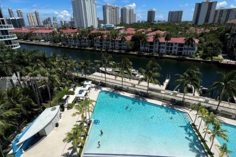 Copropriété à louer à Aventura, Floride: 3 chambres, 173.63 m2 № 2049558 - photo 2