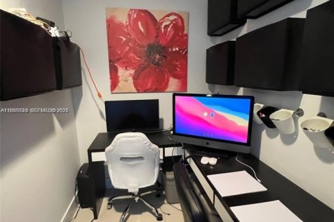 Copropriété à louer à Aventura, Floride: 3 chambres, 173.63 m2 № 2049558 - photo 9