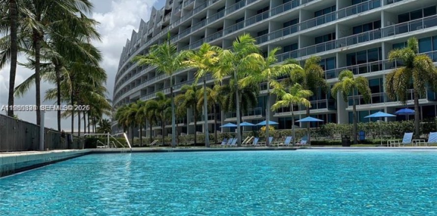 Condo à Aventura, Floride, 3 chambres  № 2049558