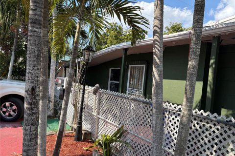 Casa en venta en Margate, Florida, 3 dormitorios, 214.79 m2 № 2019756 - foto 28