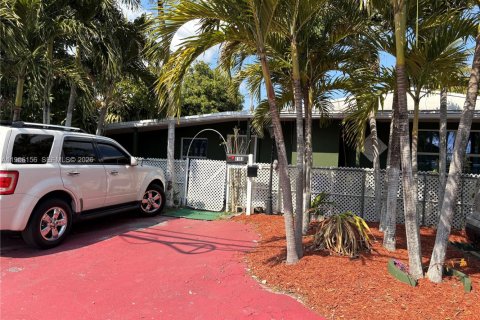 Casa en venta en Margate, Florida, 3 dormitorios, 214.79 m2 № 2019756 - foto 27