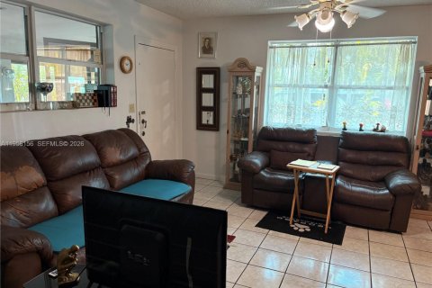 Casa en venta en Margate, Florida, 3 dormitorios, 214.79 m2 № 2019756 - foto 22