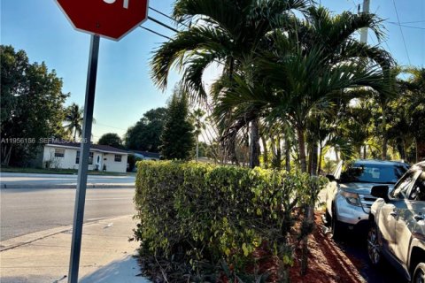 Casa en venta en Margate, Florida, 3 dormitorios, 214.79 m2 № 2019756 - foto 9