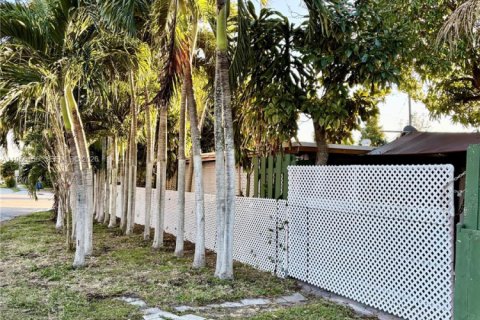 Casa en venta en Margate, Florida, 3 dormitorios, 214.79 m2 № 2019756 - foto 13