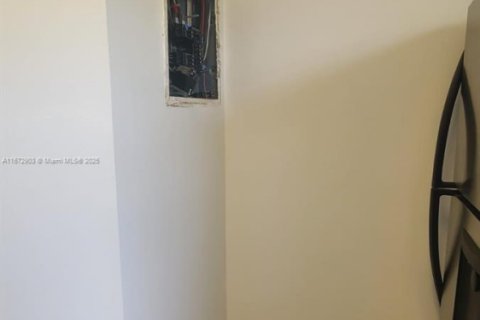 Купить кондоминиум в Дирфилд-Бич, Флорида 2 спальни, 74.97м2, № 2020961 - фото 18