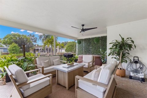 Villa ou maison à vendre à Palm Harbor, Floride: 3 chambres, 220.18 m2 № 2287764 - photo 18