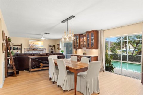Villa ou maison à vendre à Palm Harbor, Floride: 3 chambres, 220.18 m2 № 2287764 - photo 10