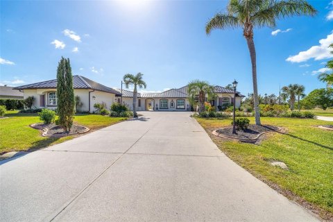 Casa en venta en Rotonda, Florida, 4 dormitorios, 233.93 m2 № 1718409 - foto 4