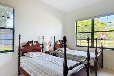 House in Lady Lake, Florida 3 bedrooms, 210.8 sq.m. № 1680484 - photo 30