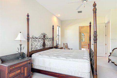 House in Lady Lake, Florida 3 bedrooms, 210.8 sq.m. № 1680484 - photo 26