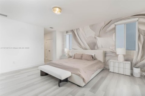 Villa ou maison à vendre à Doral, Floride: 4 chambres, 258.45 m2 № 1969342 - photo 22