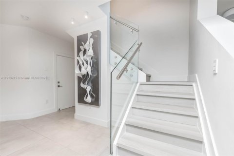 Villa ou maison à vendre à Doral, Floride: 4 chambres, 258.45 m2 № 1969342 - photo 9