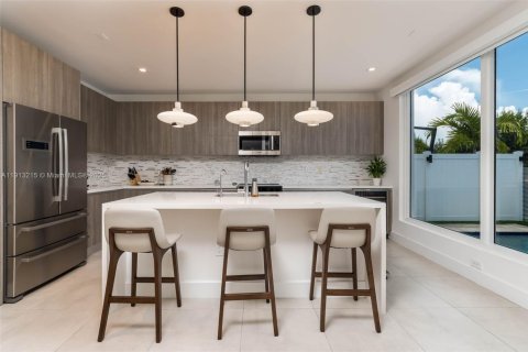 Villa ou maison à vendre à Doral, Floride: 4 chambres, 258.45 m2 № 1969342 - photo 14