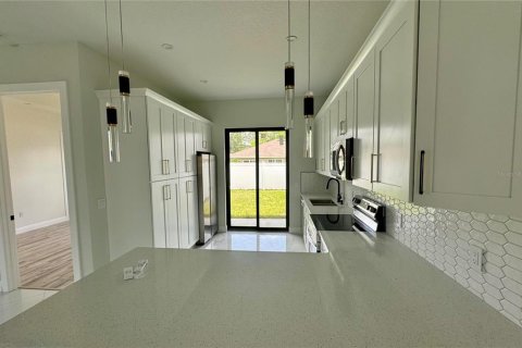 Commercial property in Palm Coast, Florida 6 bedrooms, 274.62 sq.m. № 1833310 - photo 9