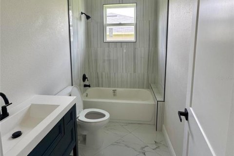 Commercial property in Palm Coast, Florida 6 bedrooms, 274.62 sq.m. № 1833310 - photo 13