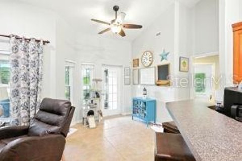 House in Tavares, Florida 4 bedrooms, 201.41 sq.m. № 1806638 - photo 6