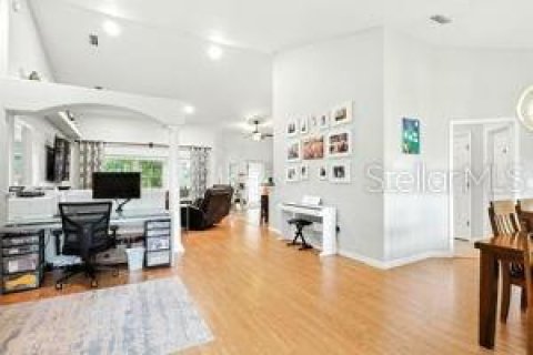 House in Tavares, Florida 4 bedrooms, 201.41 sq.m. № 1806638 - photo 26