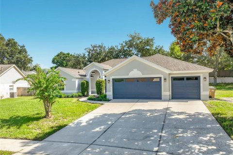 House in Clermont, Florida 4 bedrooms, 254.92 sq.m. № 2389050