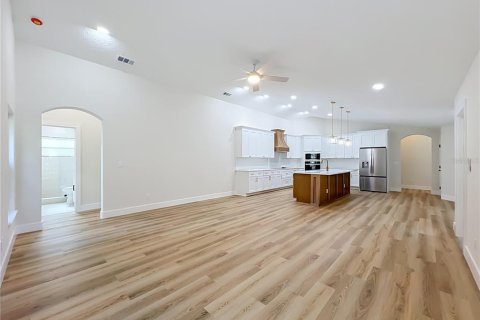 House in Clermont, Florida 4 bedrooms, 254.92 sq.m. № 2389050 - photo 20
