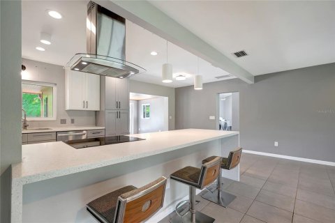 Casa en venta en Clearwater, Florida, 3 dormitorios, 185.43 m2 № 1820918 - foto 13