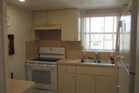 Apartment in West Palm Beach, Florida 1 bedroom, 61.5 sq.m. № 2083274 - photo 2