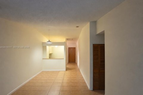 Copropriété à vendre à Miami, Floride: 2 chambres, 91.23 m2 № 2146458 - photo 24