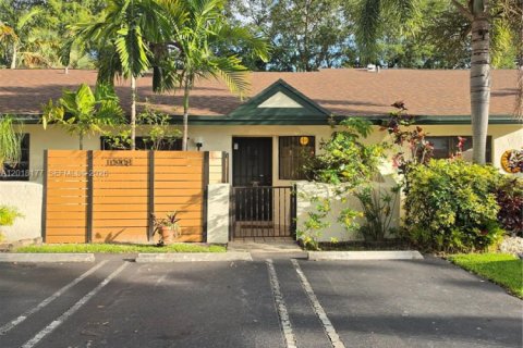 Condo à Miami, Floride, 2 chambres  № 2146458