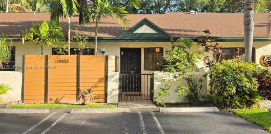 Condo à Miami, Floride, 2 chambres № 2146458