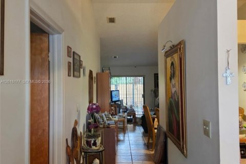 Copropriété à vendre à Miami, Floride: 2 chambres, 91.23 m2 № 2146458 - photo 23