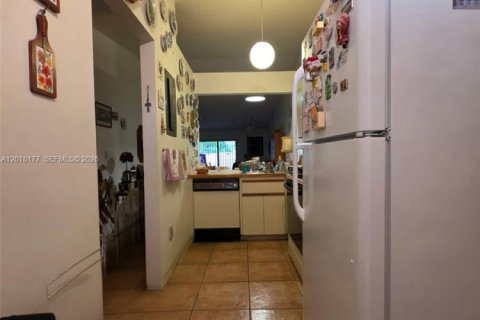 Copropriété à vendre à Miami, Floride: 2 chambres, 91.23 m2 № 2146458 - photo 18