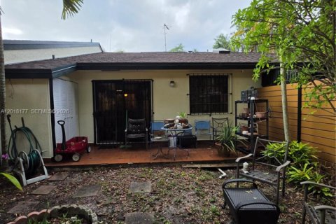 Copropriété à vendre à Miami, Floride: 2 chambres, 91.23 m2 № 2146458 - photo 5