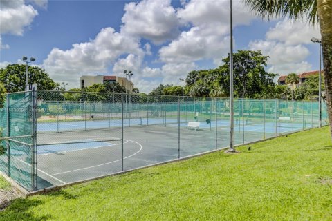 Condo in Lauderhill, Florida, 2 bedrooms  № 1861348 - photo 30